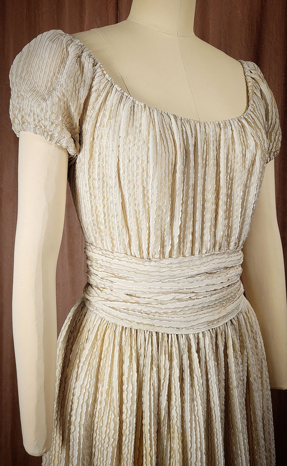 Thumbnail: 1940s Ivory Gold Thread Gown