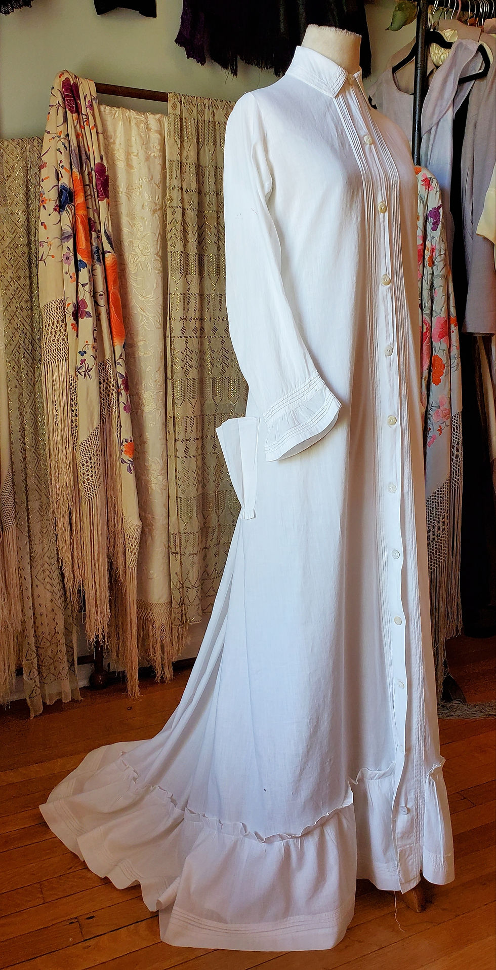 Thumbnail: Victorian Cotton Lawn Dressing Gown
