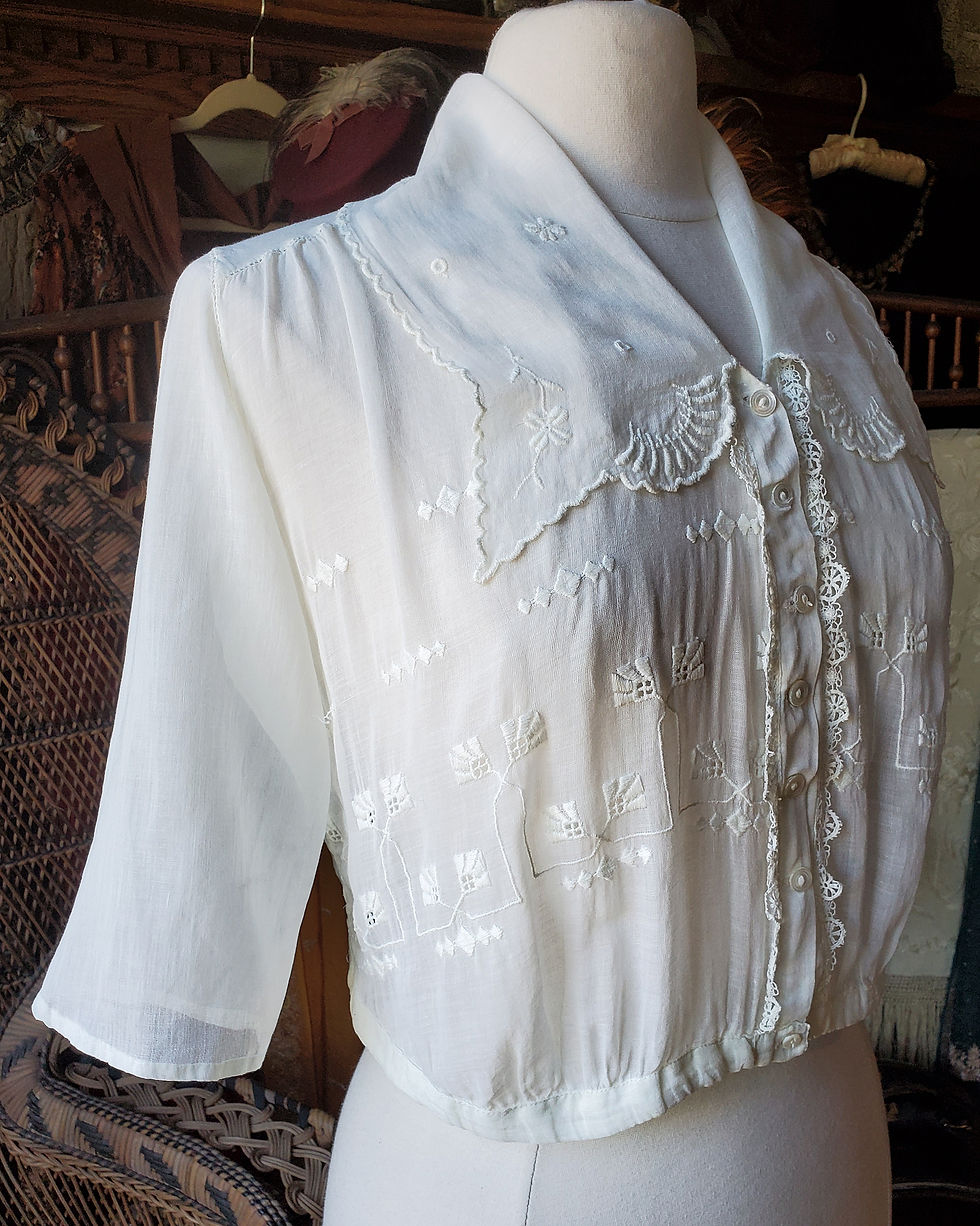 Thumbnail: Ivory Embroidered 1910s Blouse 