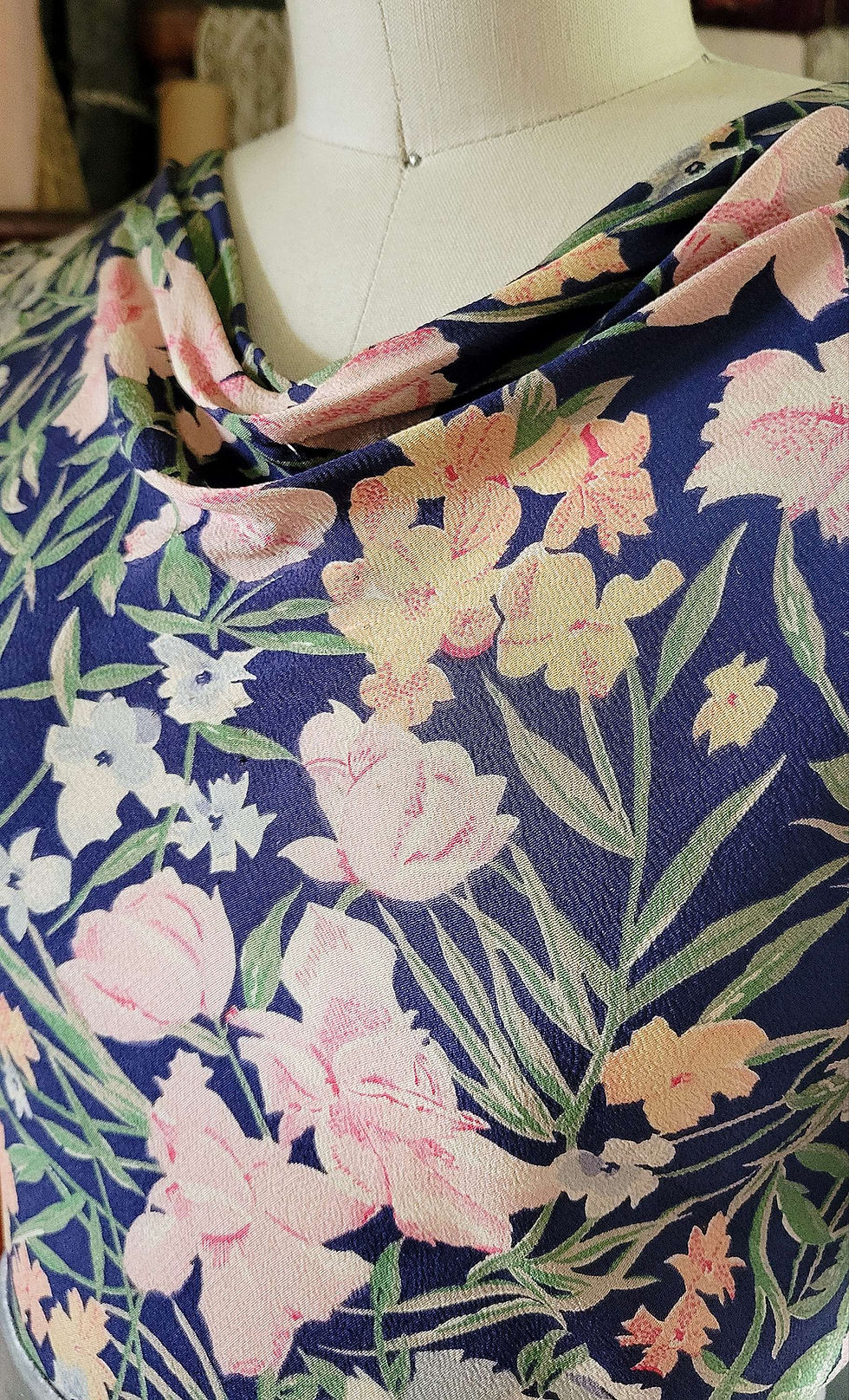 Thumbnail: 1930s Blue Floral Print Crepe Dress