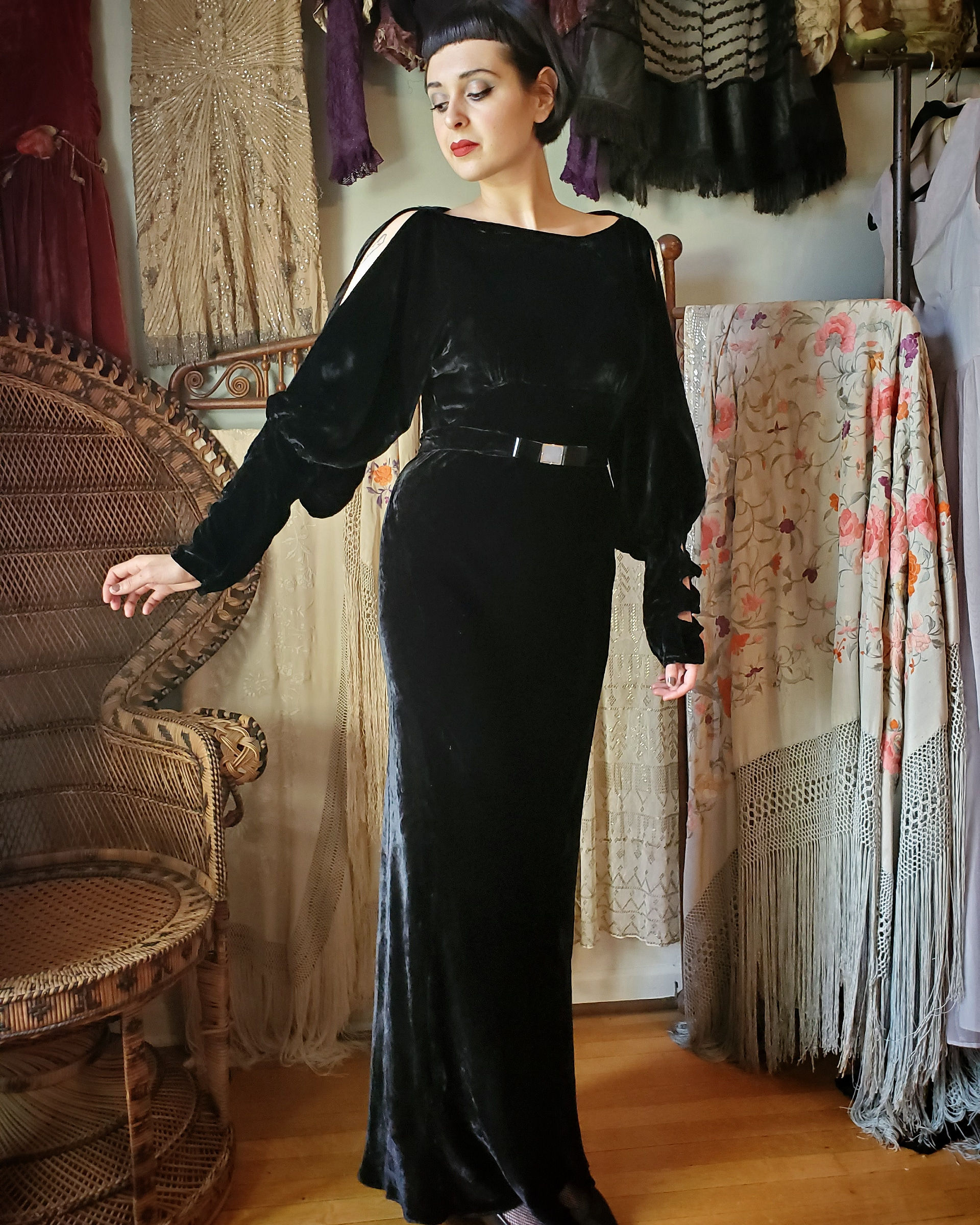 Art Deco Bias Cut Silk Velvet 1930s Gown