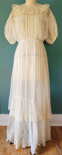 カスタネ embroidery organdy dress 1900s Net and Embroidered Organdy Dress | morganafae