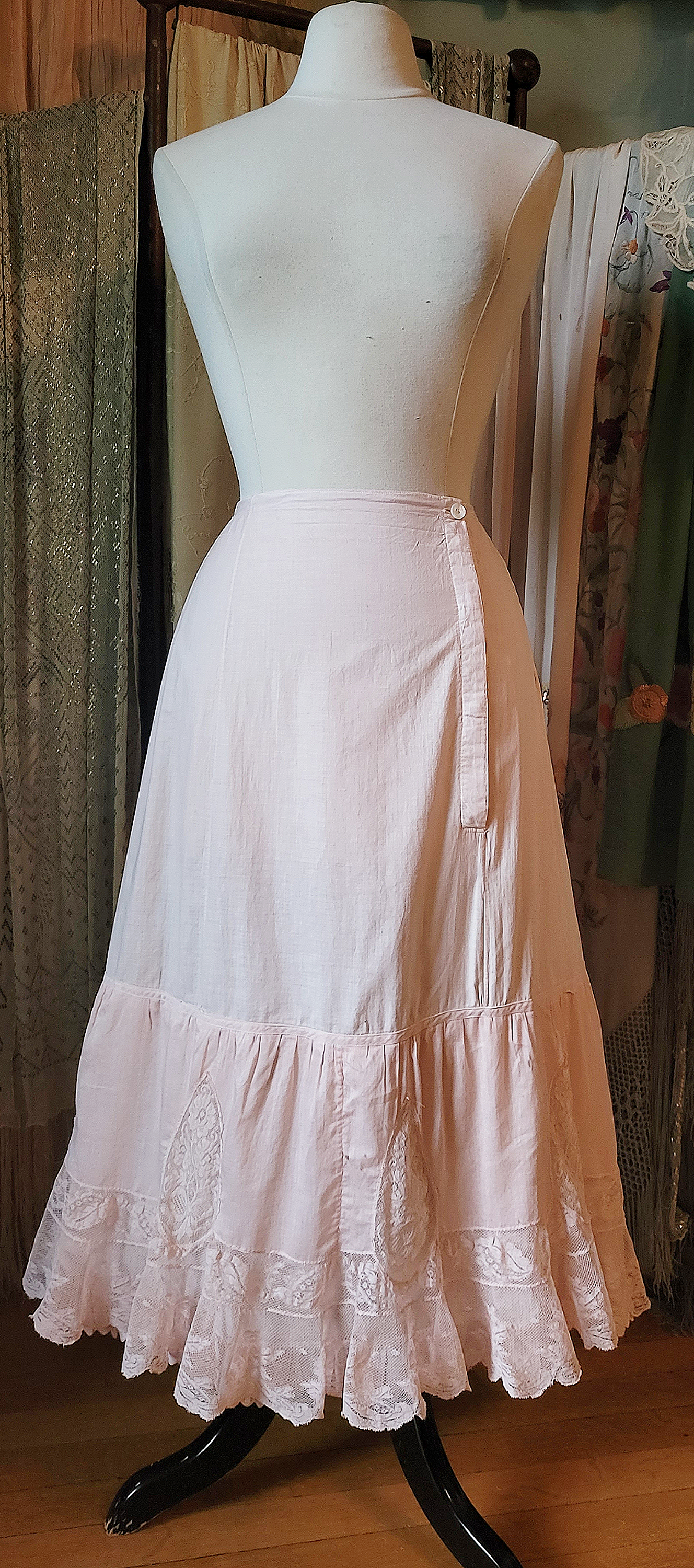 1910s Blush Pink Lacy Petticoat