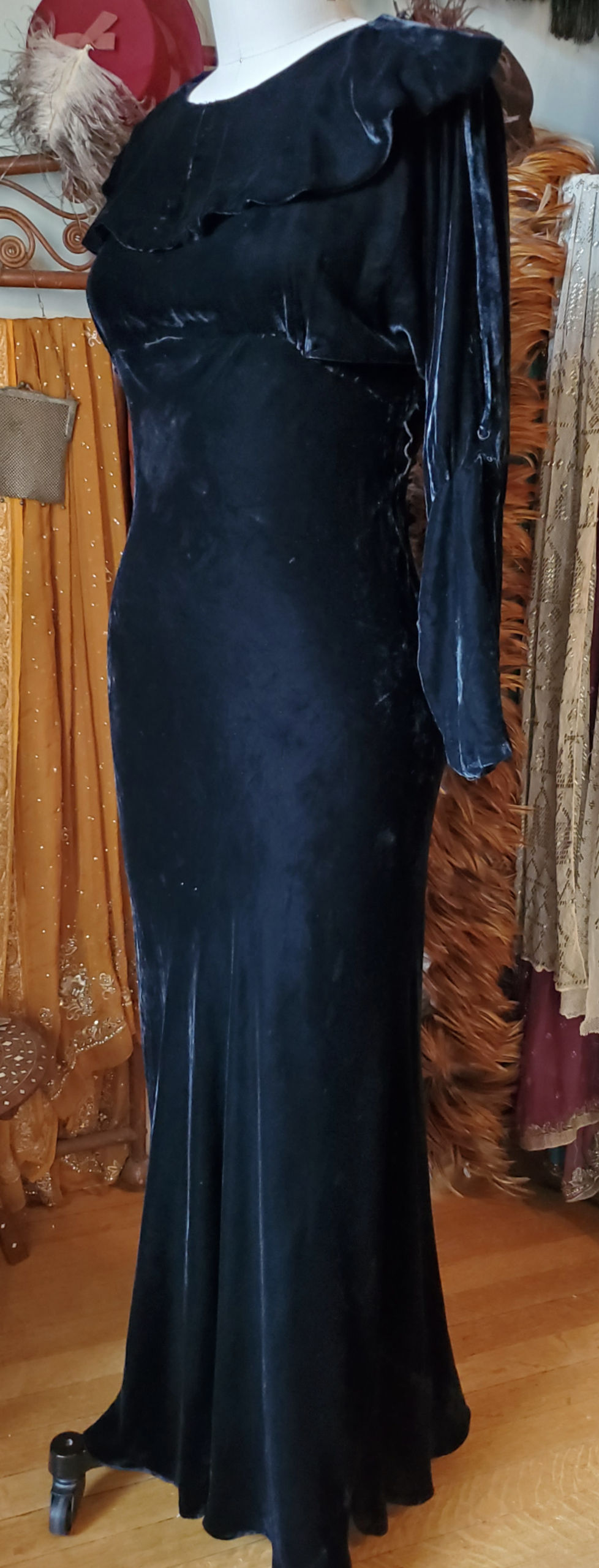 Thumbnail: 1930s Black Velvet Evening Gown