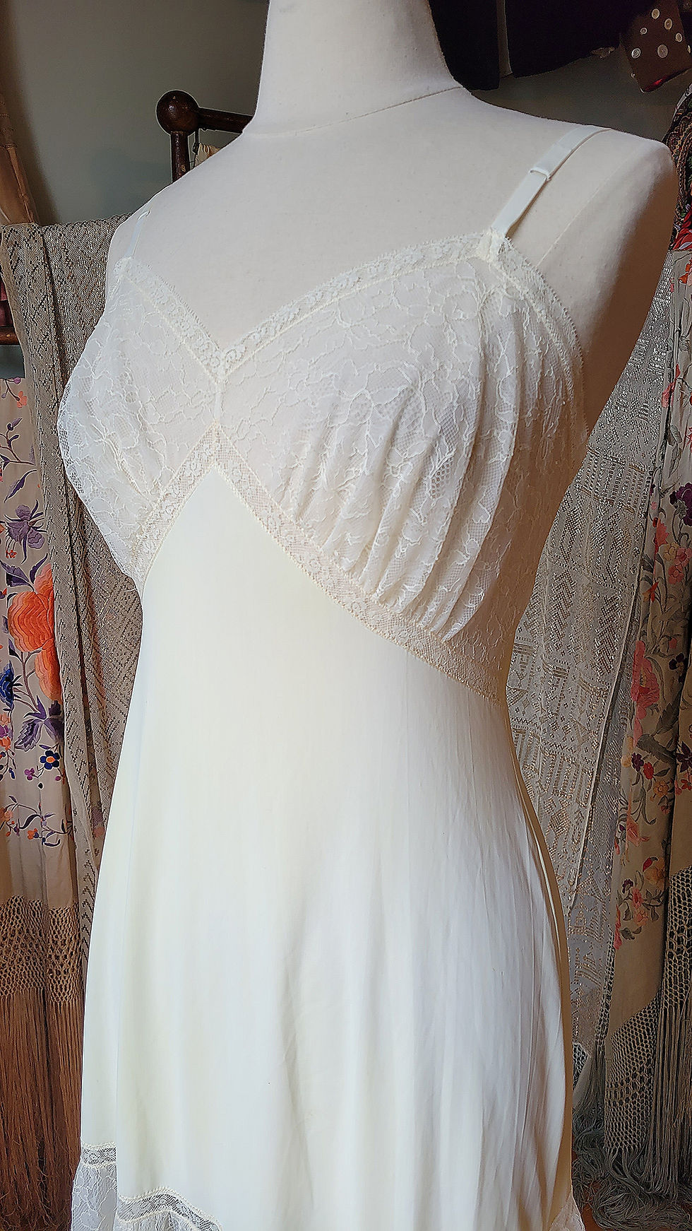 Thumbnail: Ivory Tricot Lace Ruffle Slip