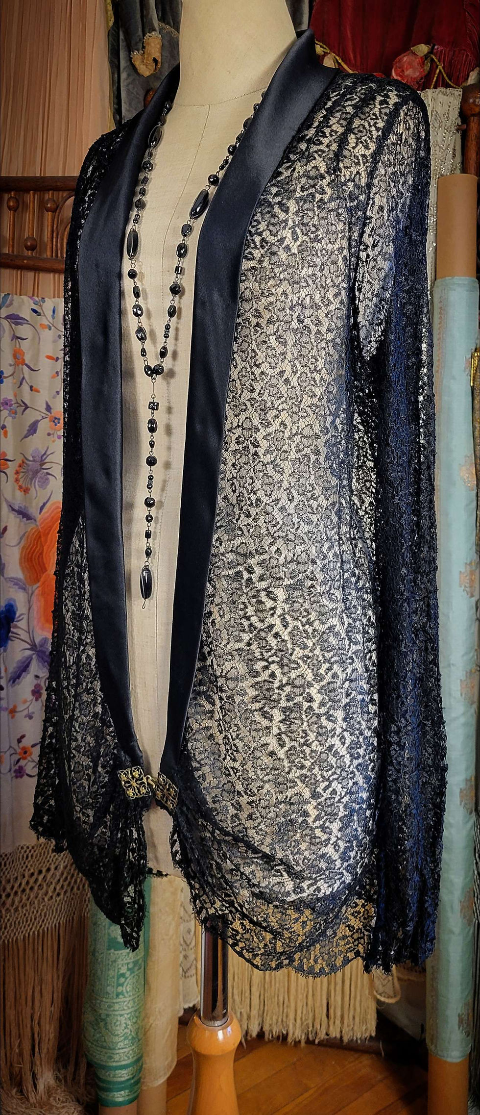 Thumbnail: 1920s Black Lace Evening Jacket