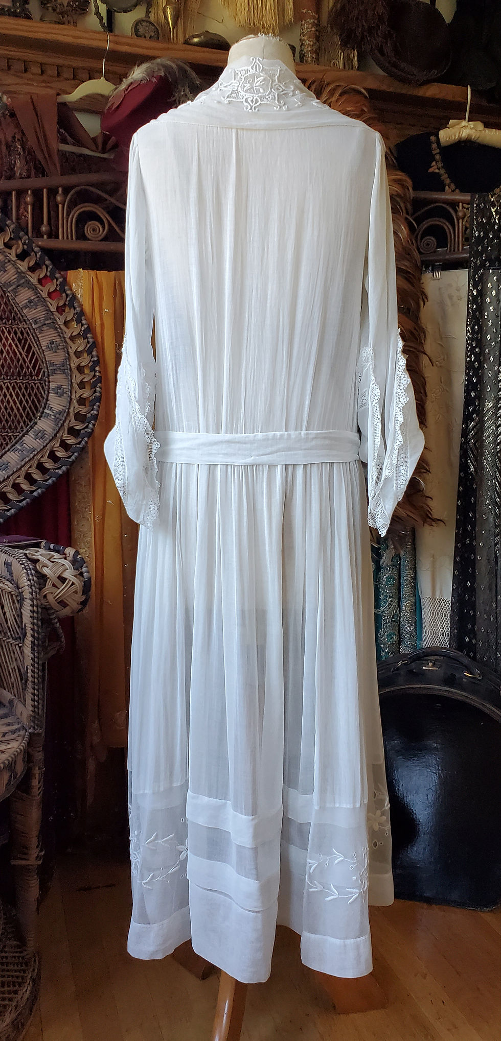 Thumbnail: 1920s White Voile and Embroidered Net Dress