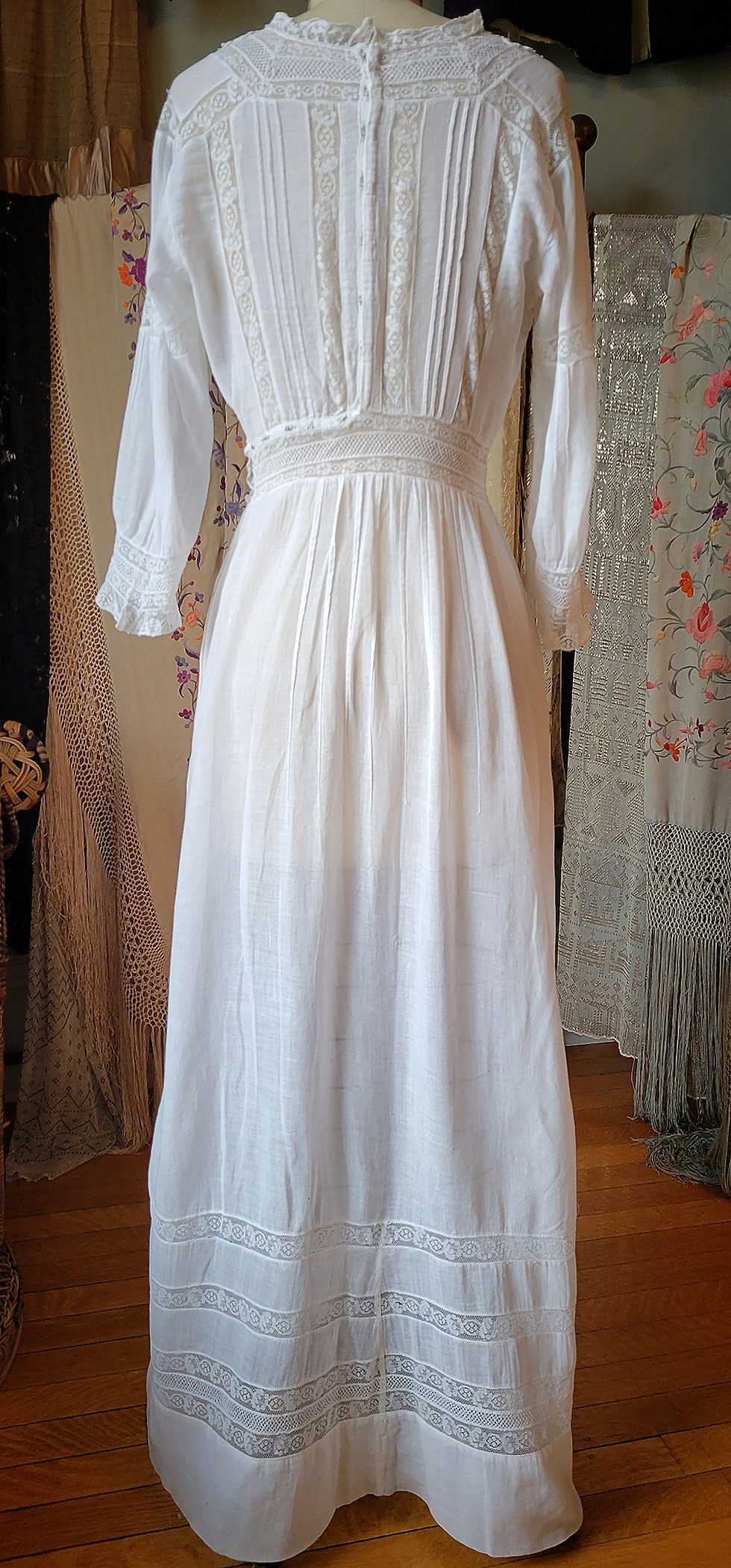 Thumbnail: White Gauze Embroidered Net Collar Dress