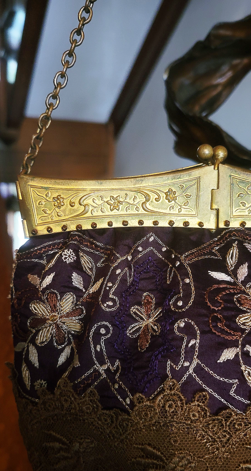 Thumbnail: Royal Purple Embroidered Double Hinged Purse