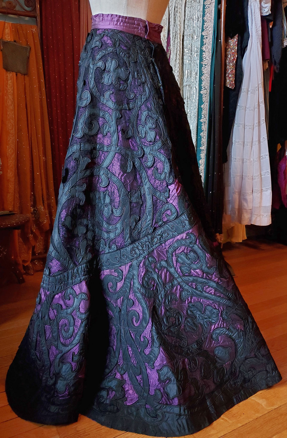 Thumbnail: Silk Applique 1890s Skirt