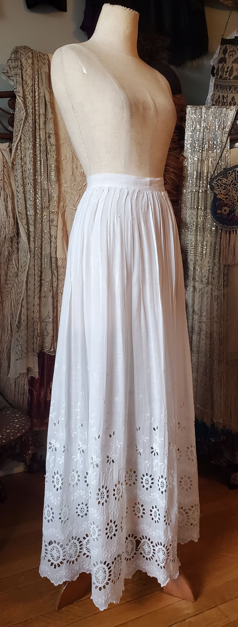 Thumbnail: Embroidered Eyelet 1900s Petticoat