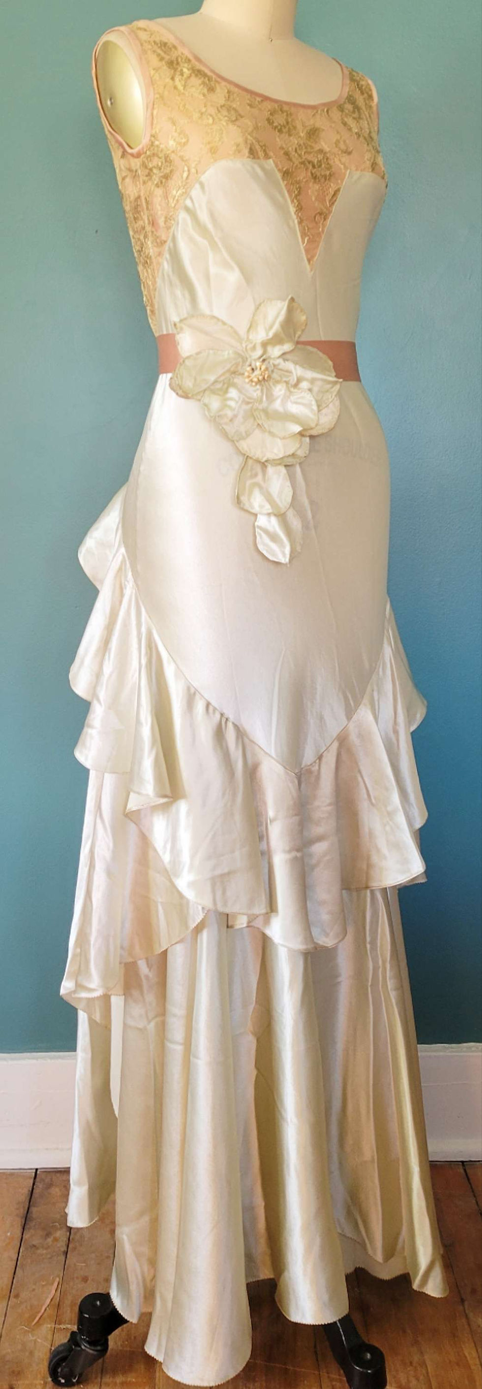 Thumbnail: 1930s Seafoam Satin Gown