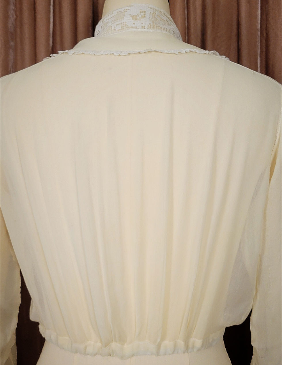 Thumbnail: 1910s Ivory Chiffon and Filet Lace Blouse