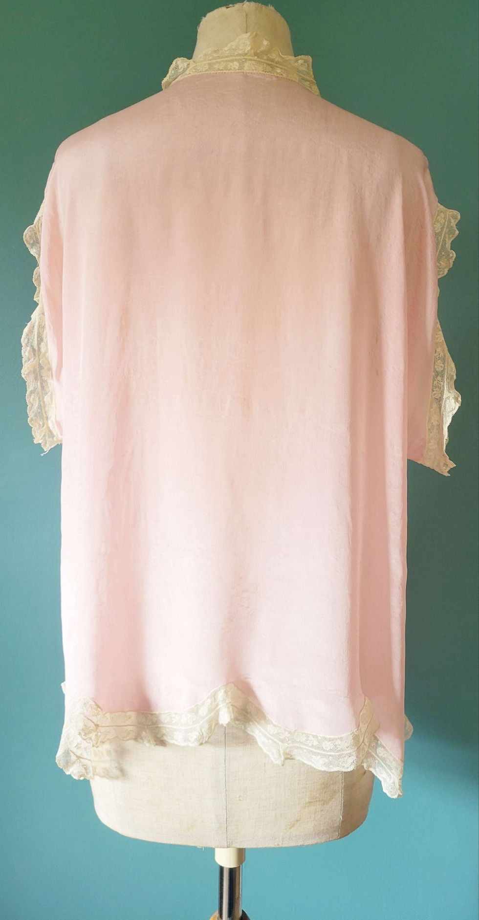 Thumbnail: 1920s Pink Silk Boudoir Jacket