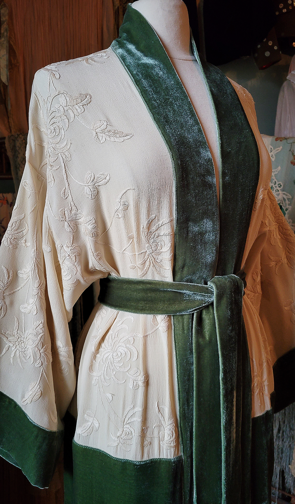 Thumbnail: Ivory and Juniper Piano Shawl Kimono Robe