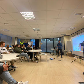 Gogoa forma en neurorrehabilitación robótica a los alumnos de ingeniería de Mondragon Unibertsitatea