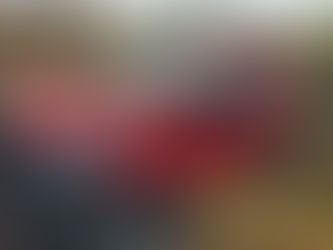 Se distrae con el celular al volante y vuelca