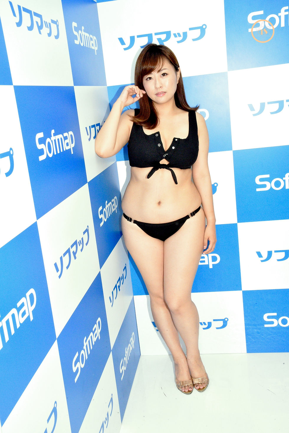 爆乳Jカップグラビアアイドル水樹たま (3)