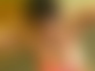 桐山瑠衣がマイクロTバックでスクワットの筋トレ