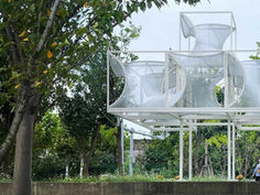 Curly Cube: Oyun ve Etkileşim İçin Modüler Bir Kamusal Yerleştirme