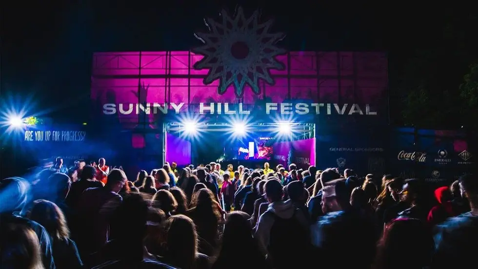 Bir Müzik Festivali Bir Şehrin Kimliğini Değiştirebilir mi? Sunny Hill Festival ve Priştine'nin Dönüşümü