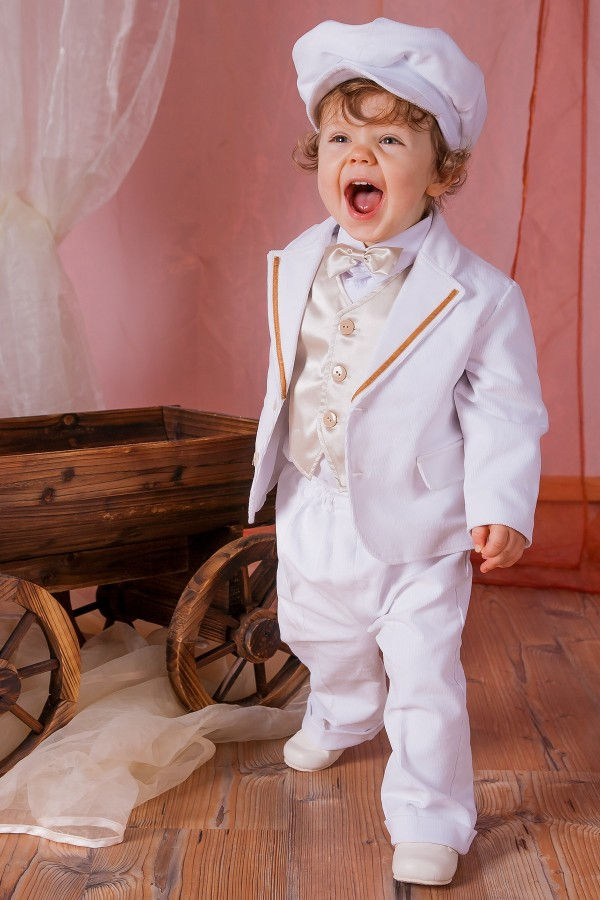 Миниатюра: Белый смокинг для мальчика  A038