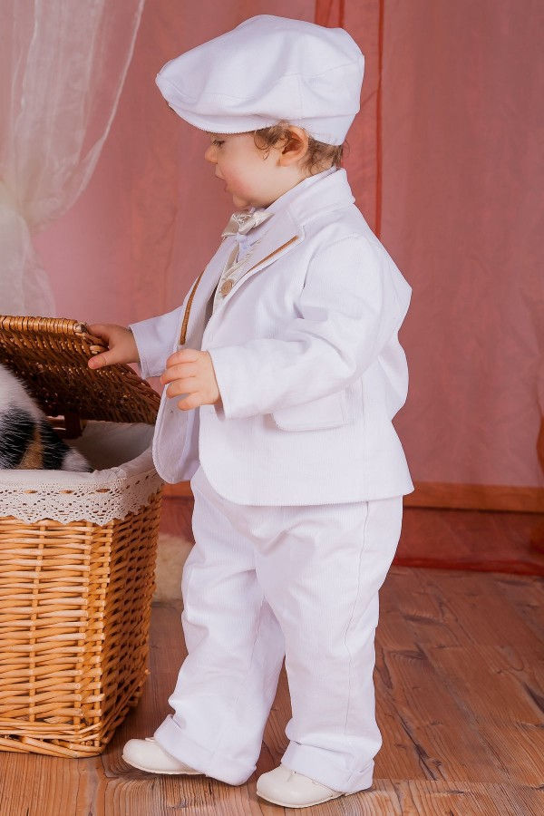 Миниатюра: Белый смокинг для мальчика  A038