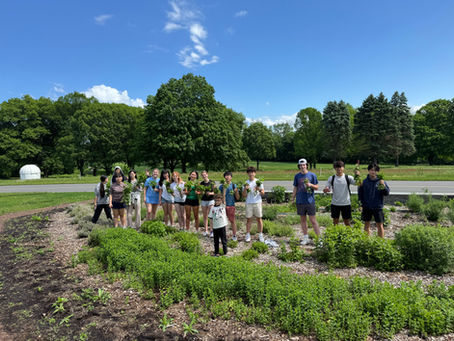 Lawrentians Explore New Horizons During Weekend Programming