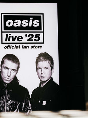 Store exclusivo da banda OASIS no Brasil, em São paulo.