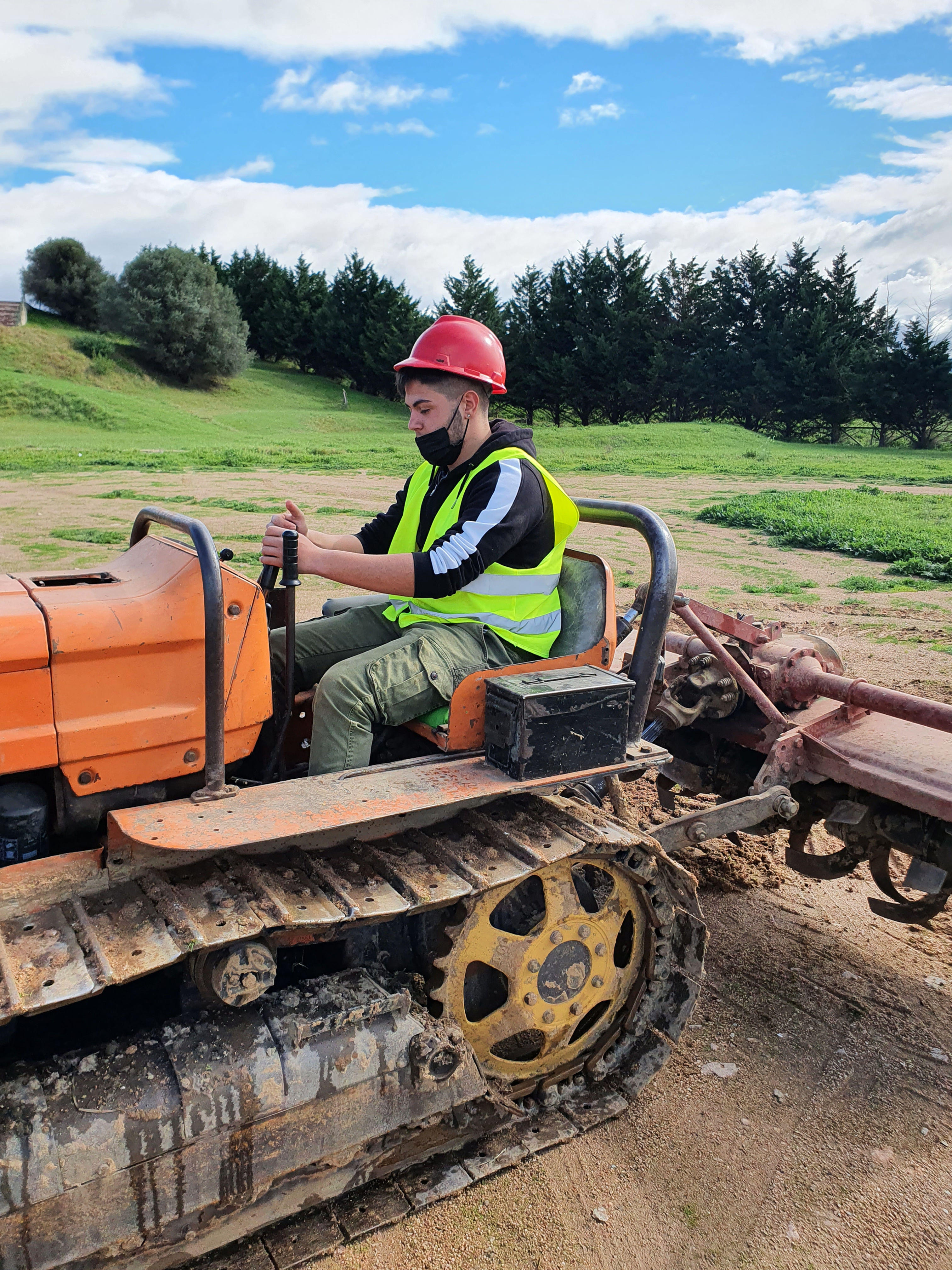 Trattori Agricoli e Forestali a cingoli