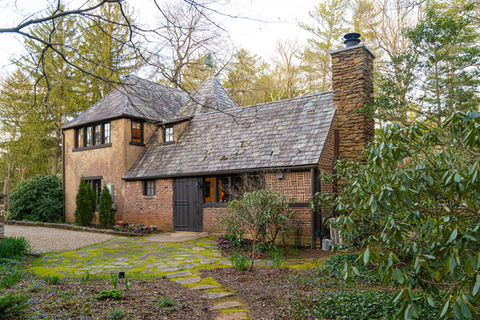 Custom home remodeling by TwinBrother Builders in Asheville, NC, showcasing detailed craftsmanship and innovative design.