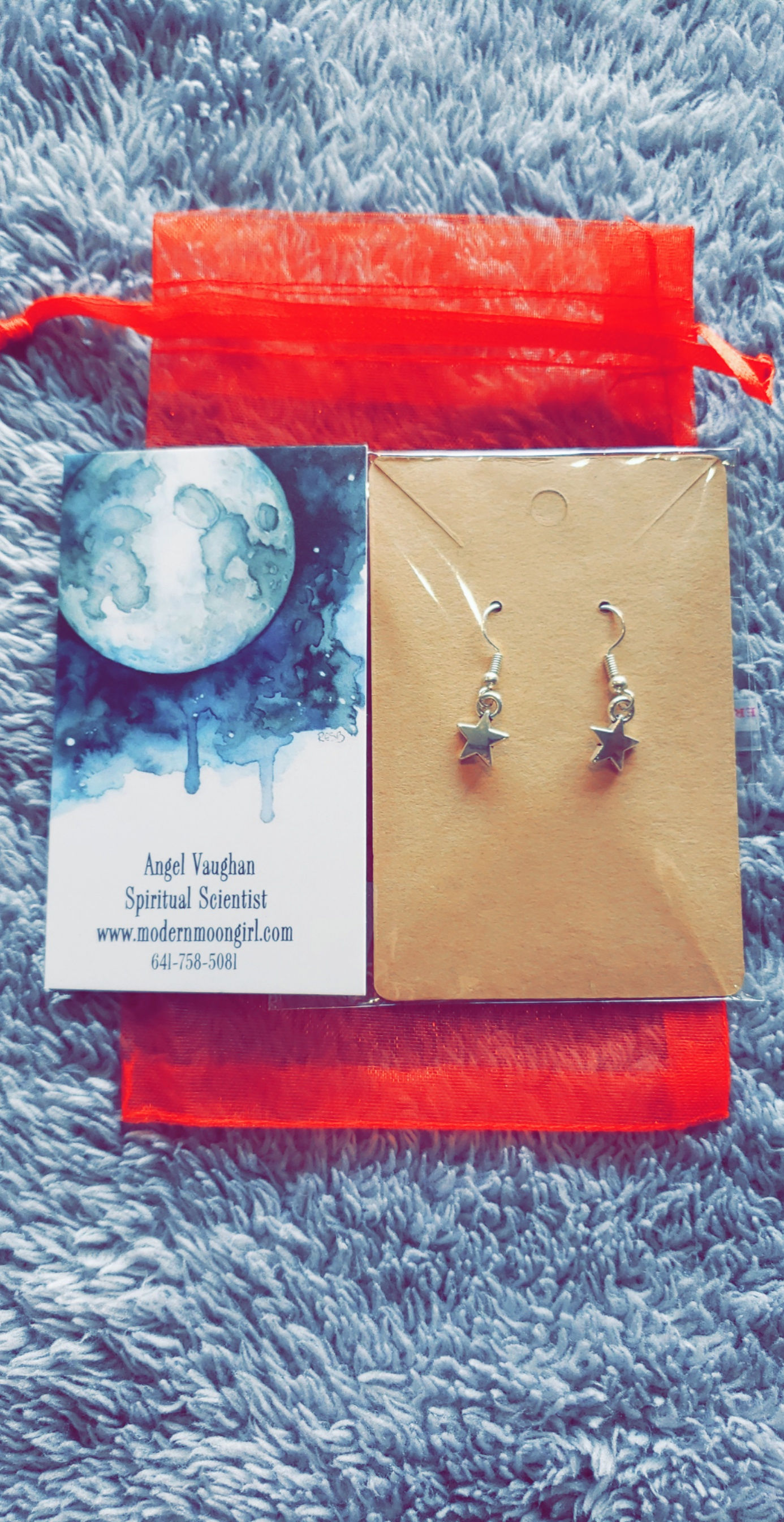 Tiny Star Earrings 