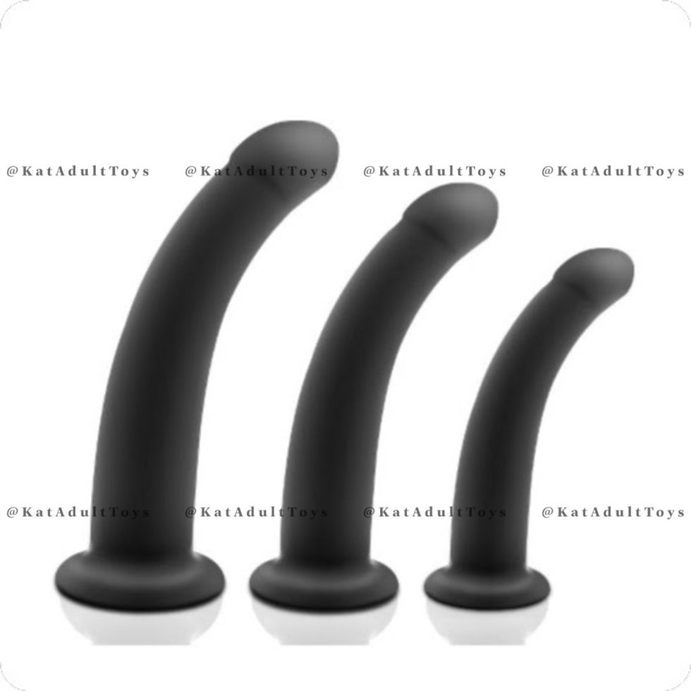 Hình thu nhỏ: DILDO SILICONE ĐEN DÁNG CONG