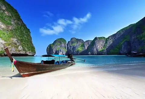 Luxury Bareboat Charter – Impressions across Thailand’s breathtaking Andaman Sea.