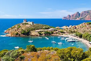 Luxury Yacht Charter – Impressions across Girolata.