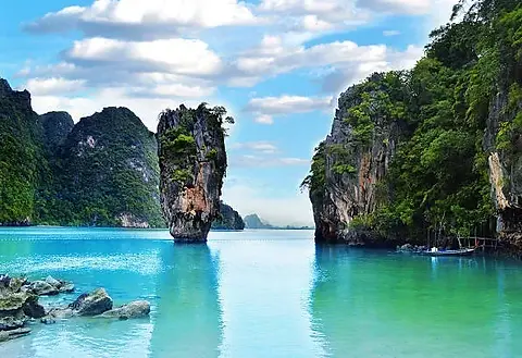 Luxury Bareboat Charter – Impressions across Thailand’s breathtaking Andaman Sea.