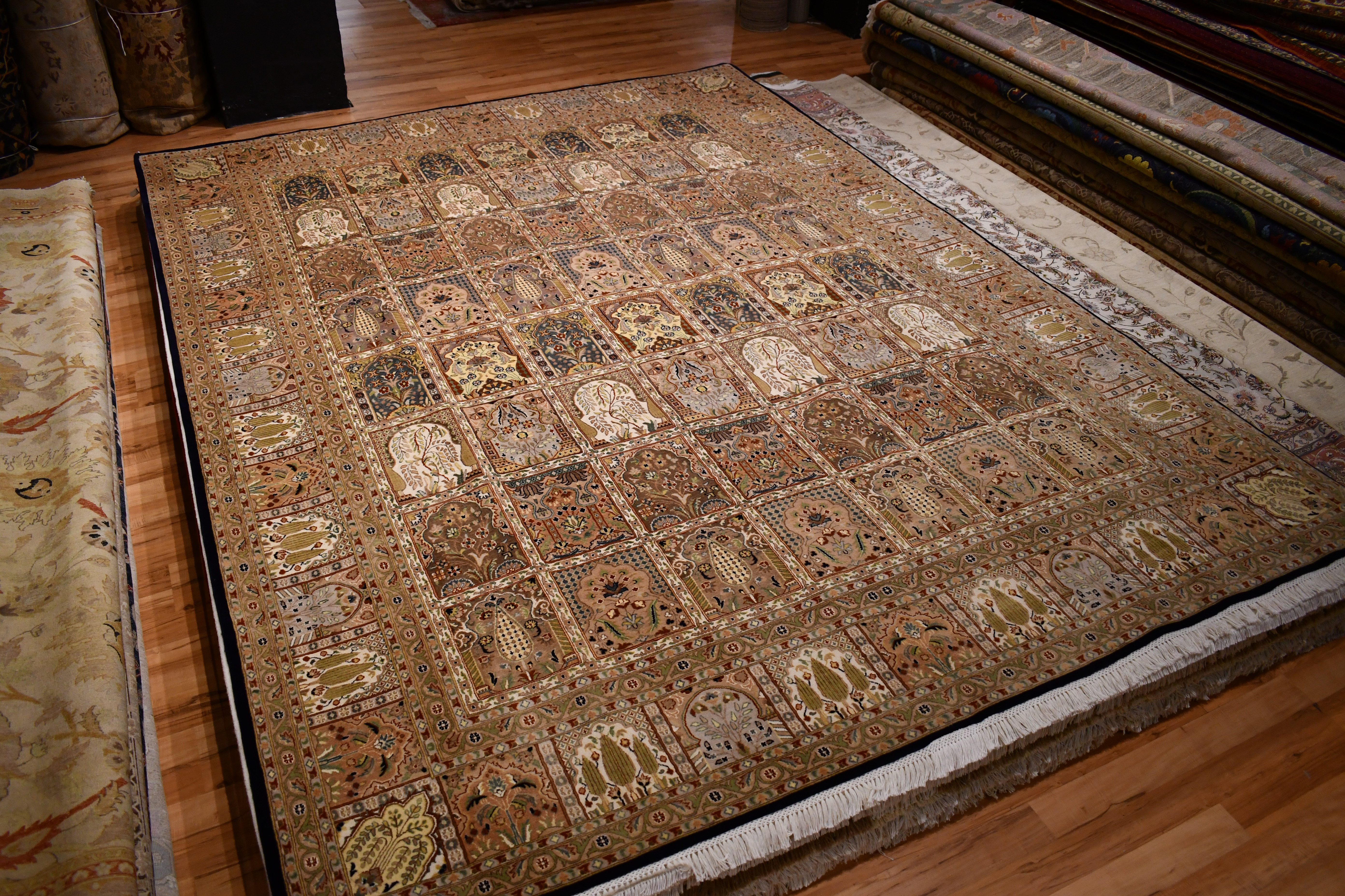 12' 3" X 9' 2" Pakistani Baktiari - M1688-263