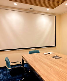 meetingRoomCelaned_edited.jpg