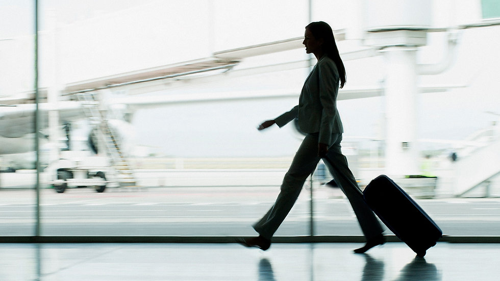 woman-airport-cr-getty-112156400.jpeg
