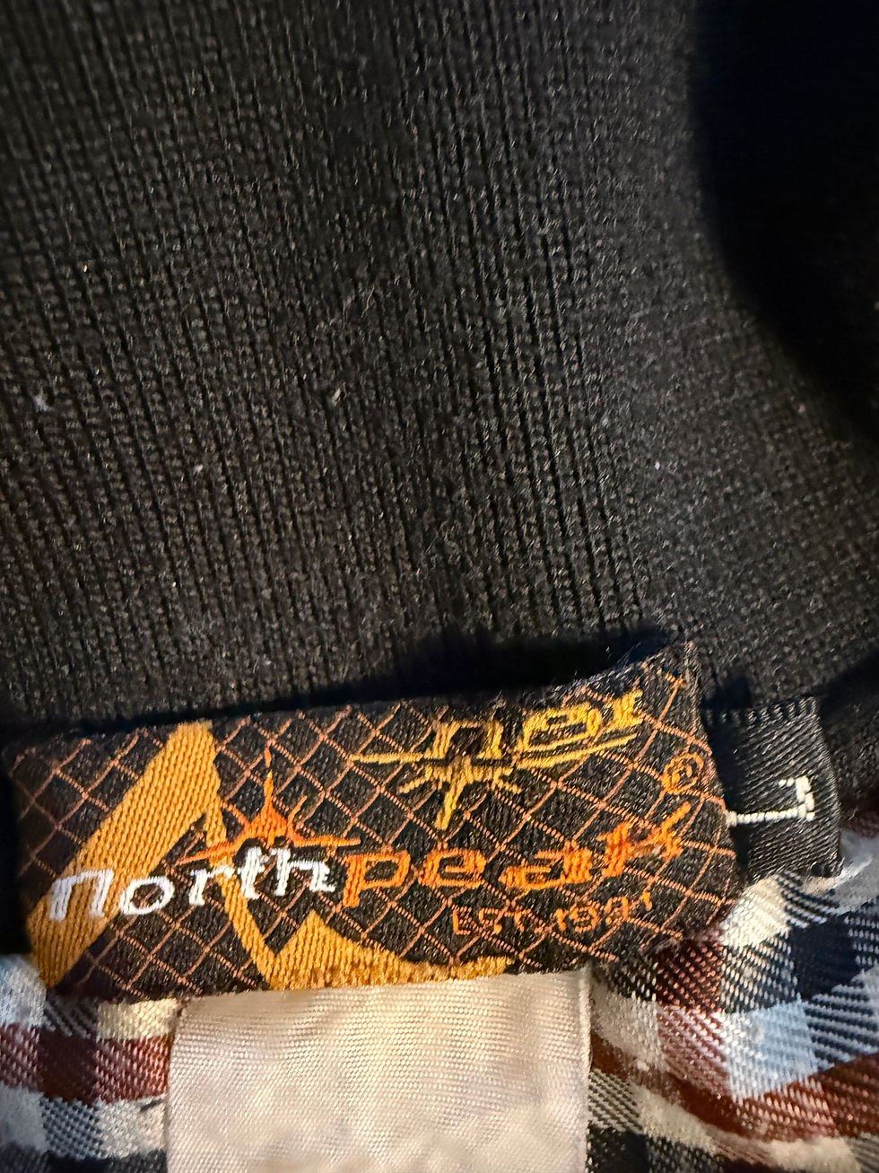 Miniature : 🖤 Polo noir élégant – Style casual chic