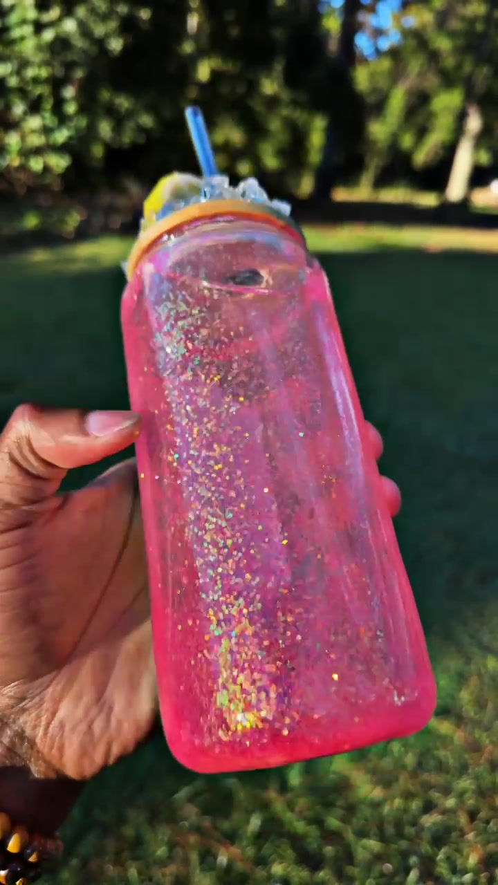 Thumbnail: Strawberry Lemonade Snowglobe