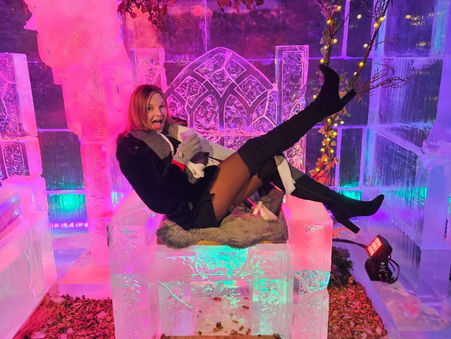 Edinburgh Christmas Markets: Not Perfect, but the Ice Bar Wins
