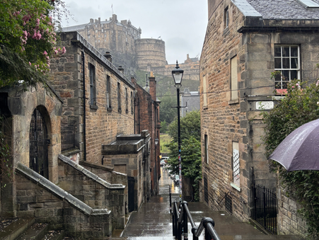 Mystery, Snacks & Scenic Strolls