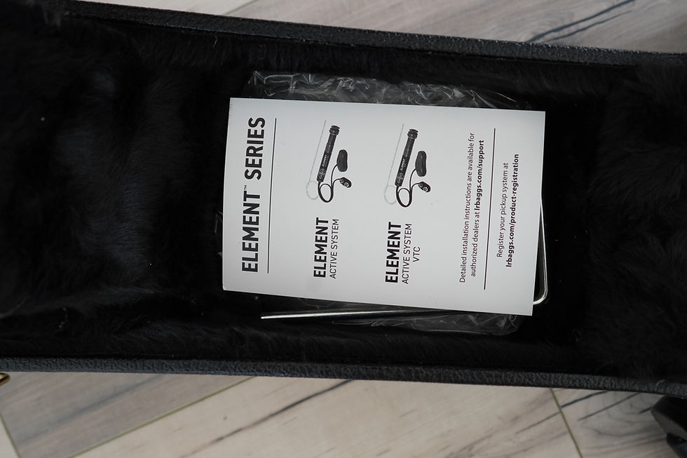 Thumbnail: Larrivée OOO-40E Mahogany Top, Vintage Burst & Pyramid Bridge