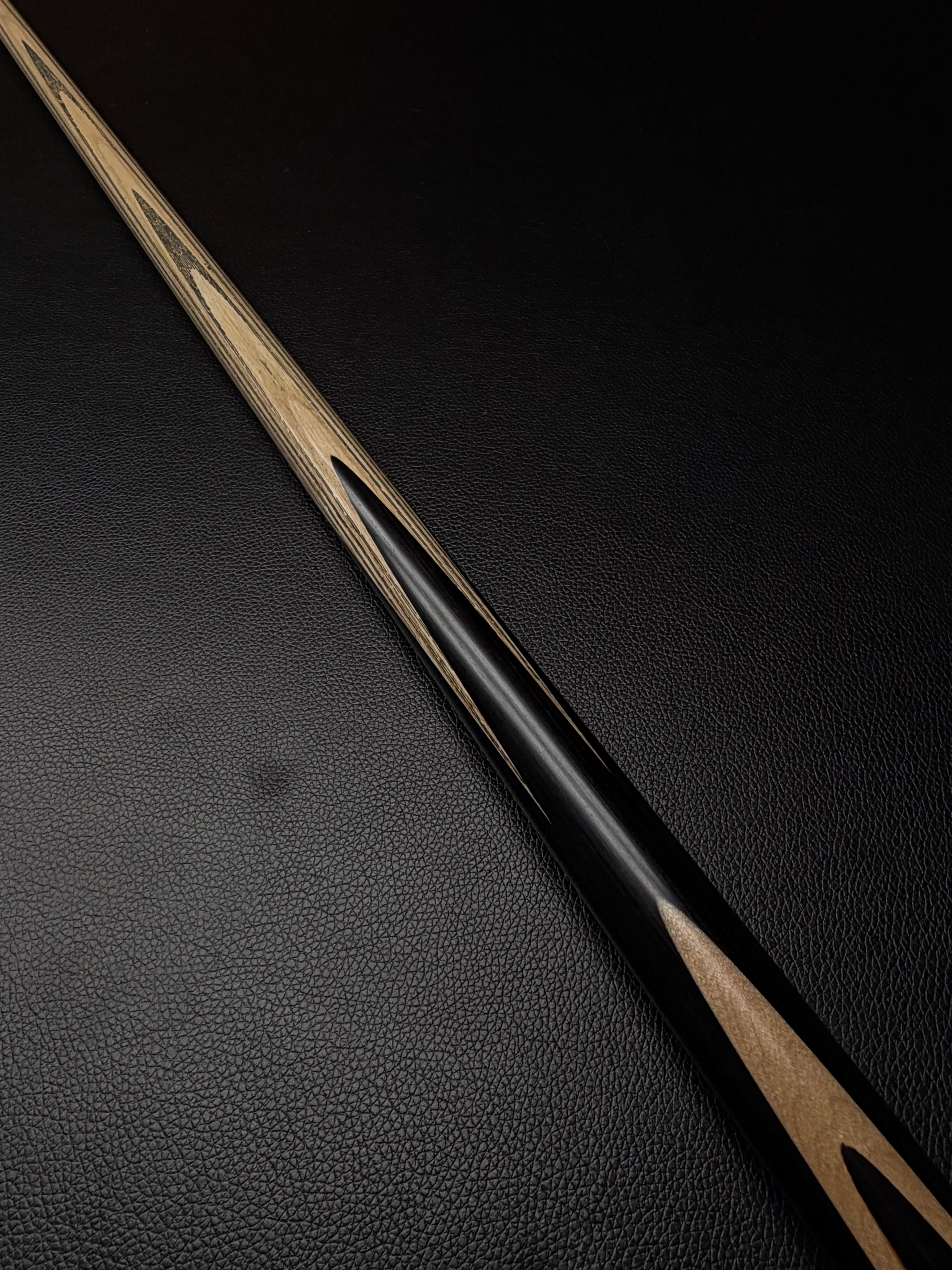 ACCURACY ZACK LOH (5 SPLICE) SNOOKER CUE