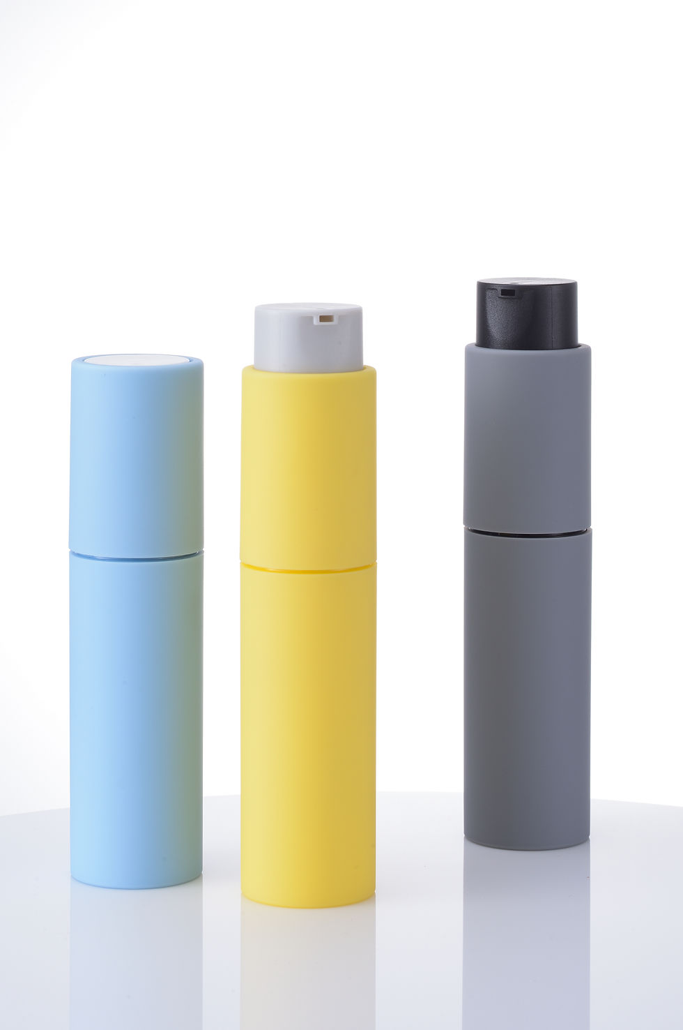 縮圖：Refillable twist up dispenser