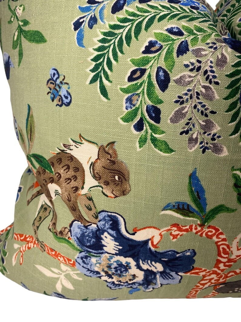 Thumbnail: Braganza Pillow Cover 22 x 22 self welt