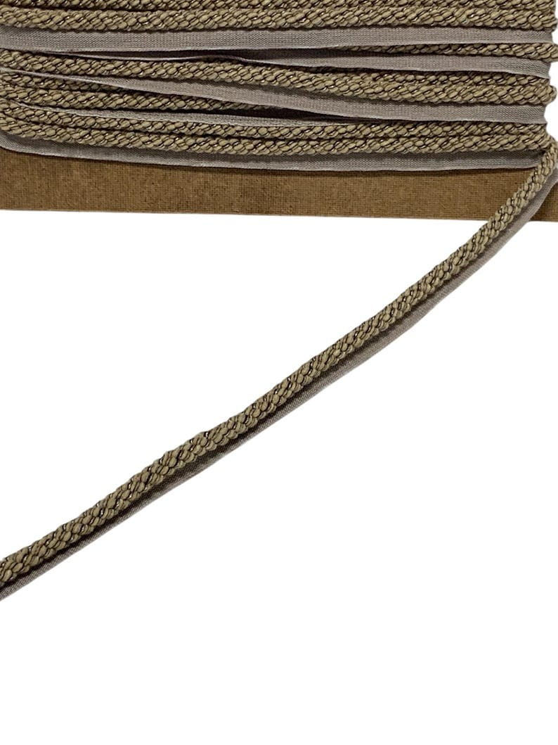 Thumbnail: Violet Bloom Lip Cord