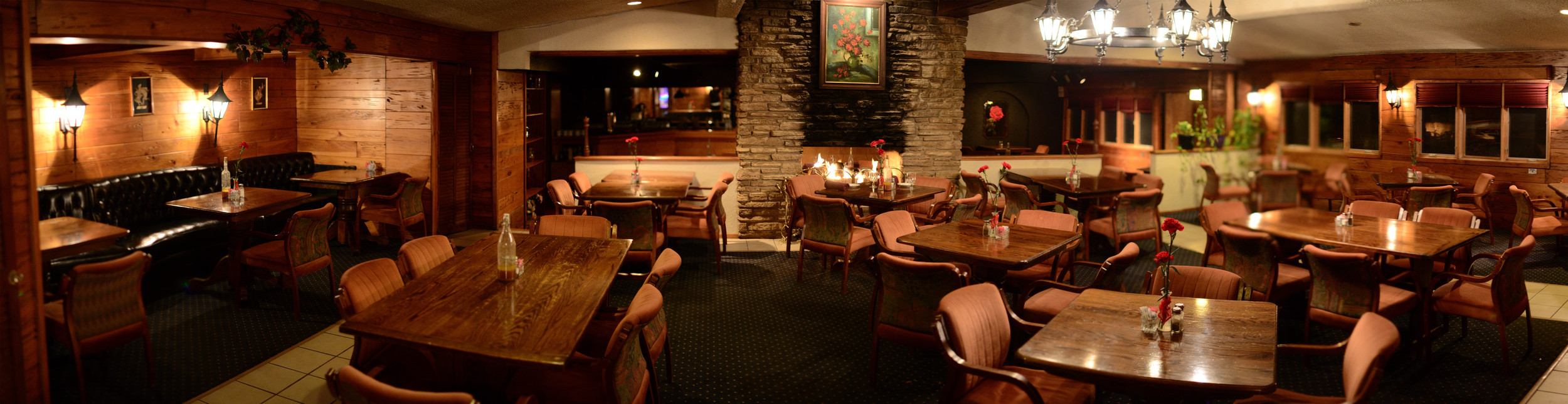 Wine and Roses Algonquin Restaurant