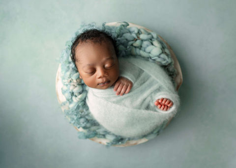 maryland newborn baby photographer, professional newborn photos Baltimore, get newborn pictures taken, Baltimore Newborn Photographer, Maryland Best baby photographer